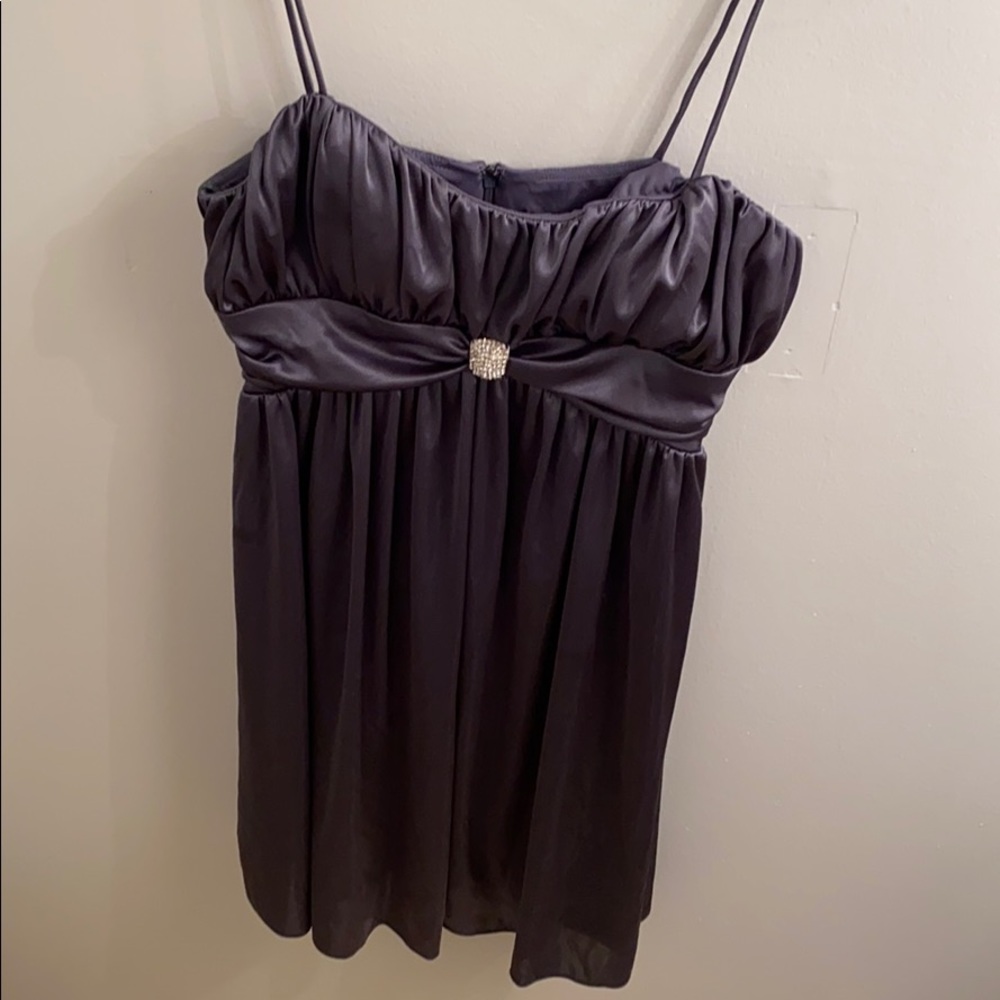 5/$25 Morgan and Co Silky Gray Event Dress